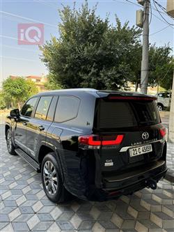 تويوتا لاندكروزر